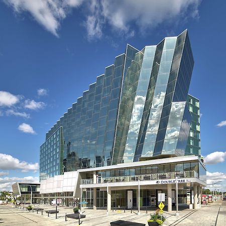 Hotel Doubletree By Hilton Edmonton Downtown Extérieur photo