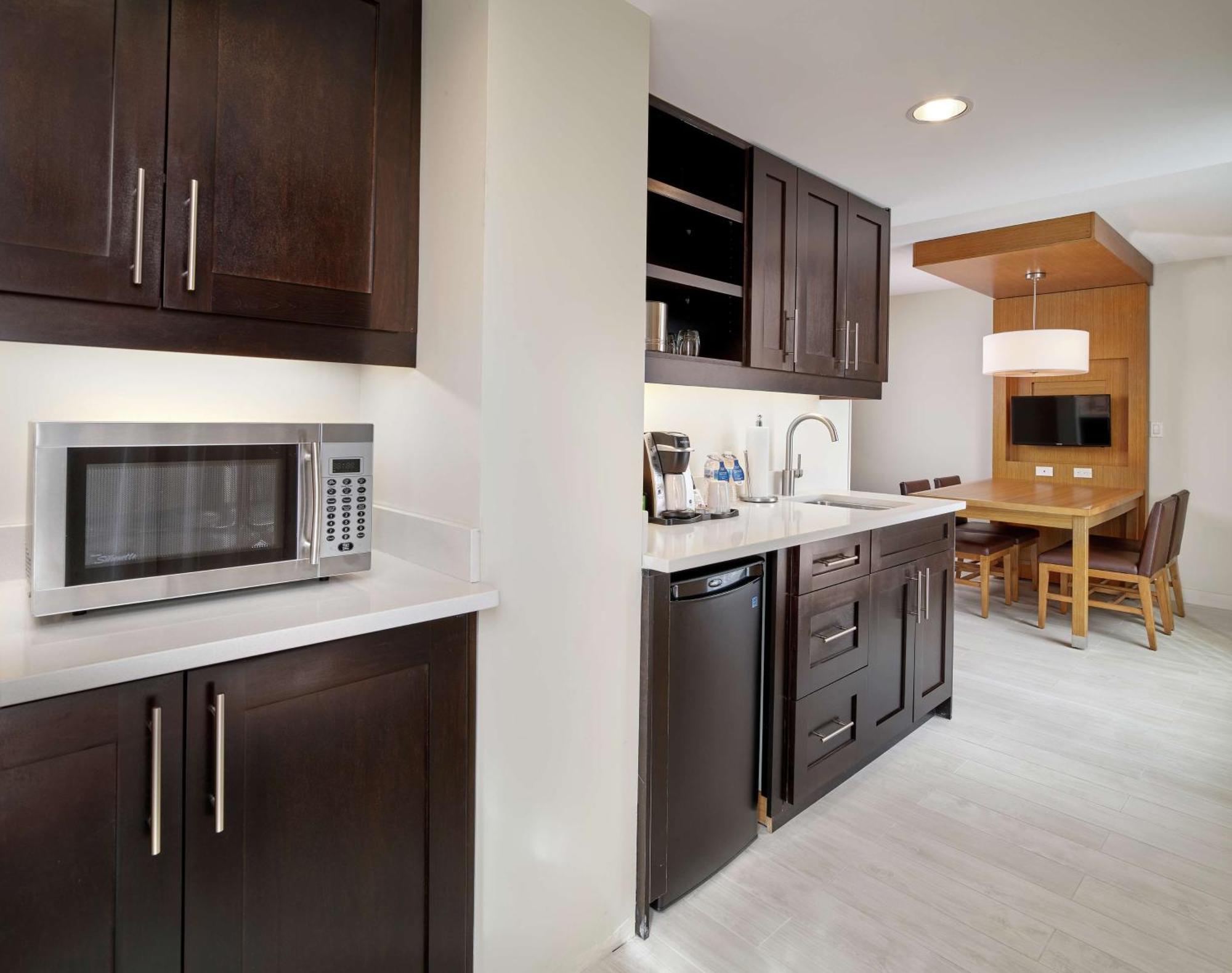 Hotel Doubletree By Hilton Edmonton Downtown Extérieur photo