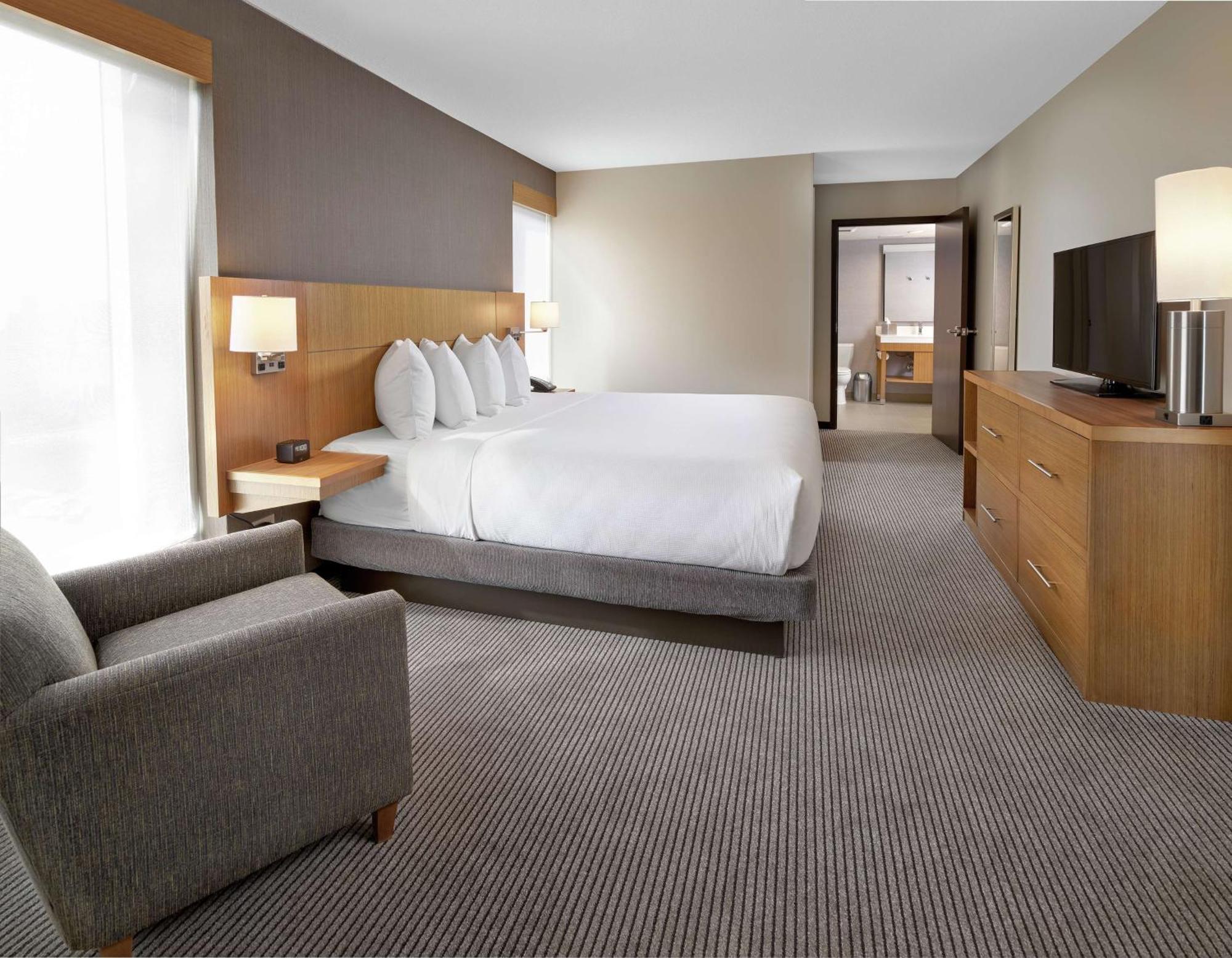 Hotel Doubletree By Hilton Edmonton Downtown Extérieur photo
