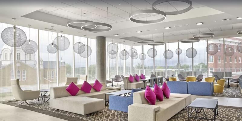 Hotel Doubletree By Hilton Edmonton Downtown Extérieur photo